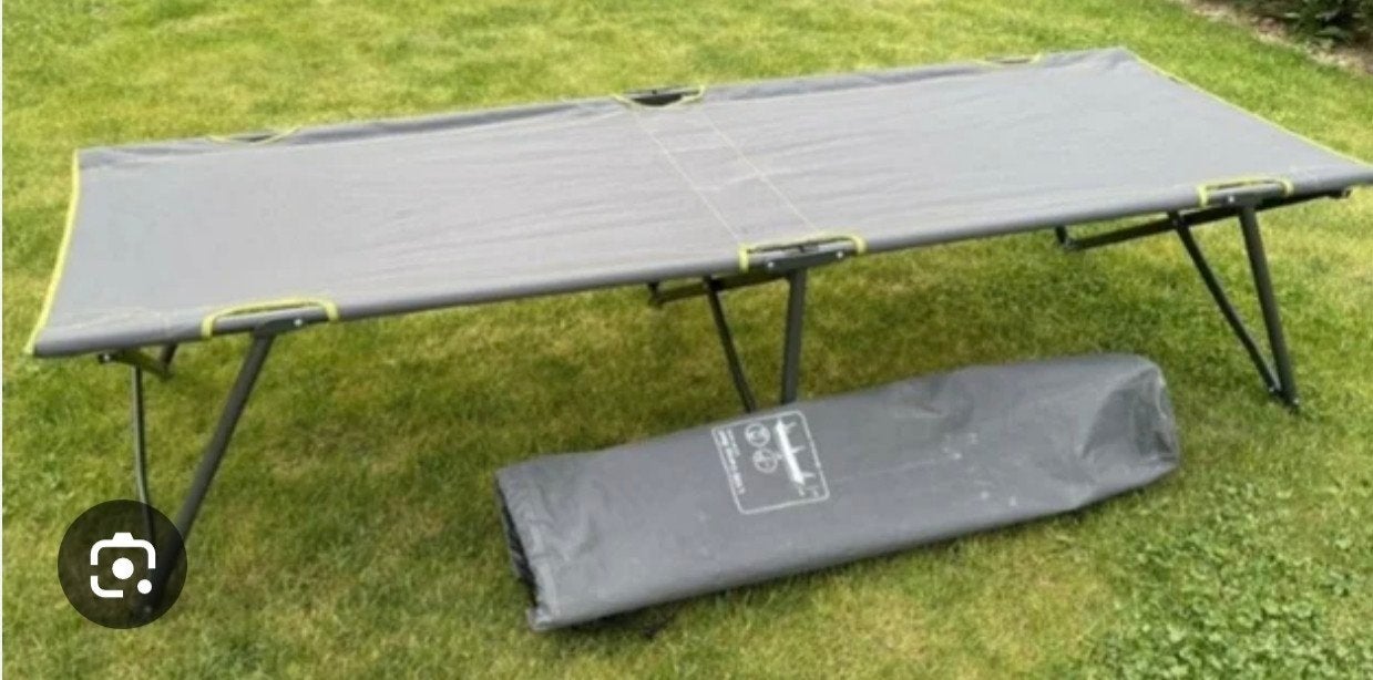 2x Quechua L100 Camp Bed - Opvouwbaar veldbed, Ophalen, Gebruikt