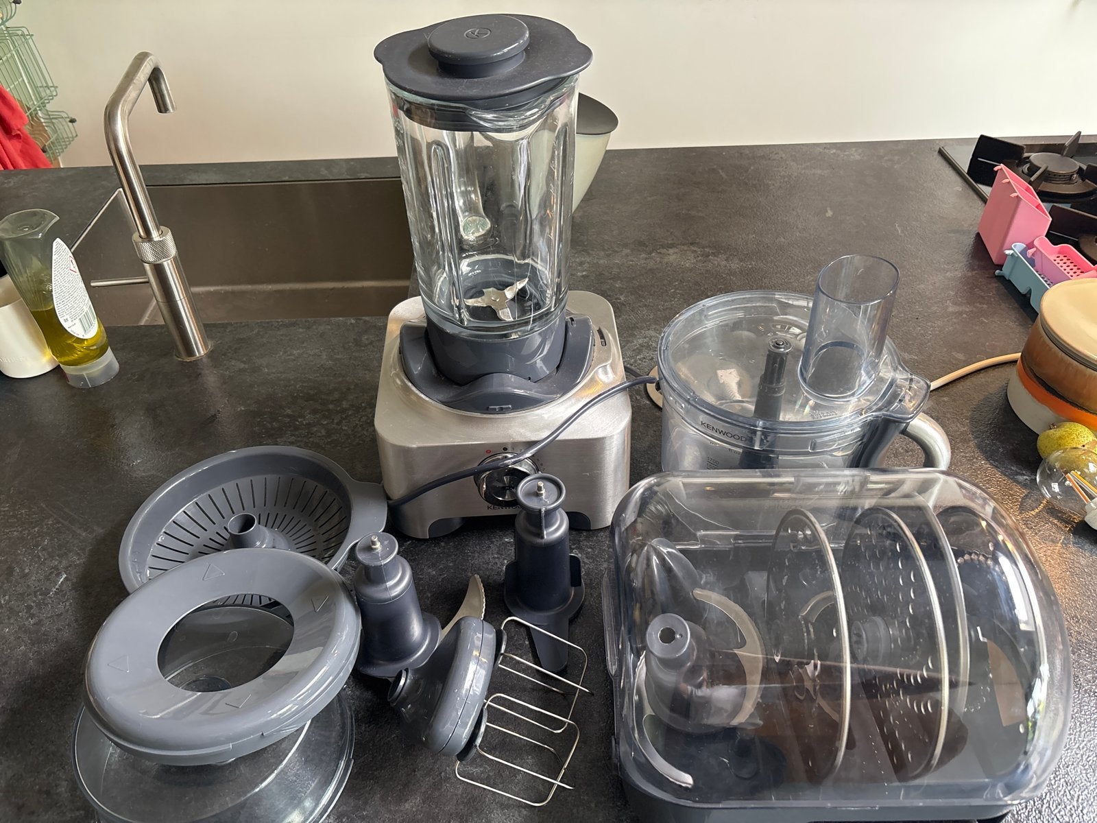 Kenwood Multipro Compact Foodprocessor FDM307SS, Gebruikt, 1 tot 2 liter, 2 snelheden, Ophalen of Verzenden