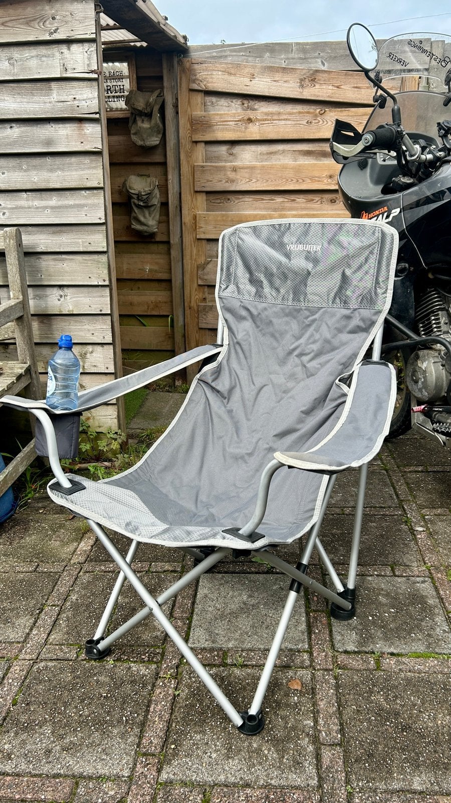 Heerlijke vouwstoel Vrijbuiter, Caravans en Kamperen, Ophalen of Verzenden, Zo goed als nieuw, Campingstoel