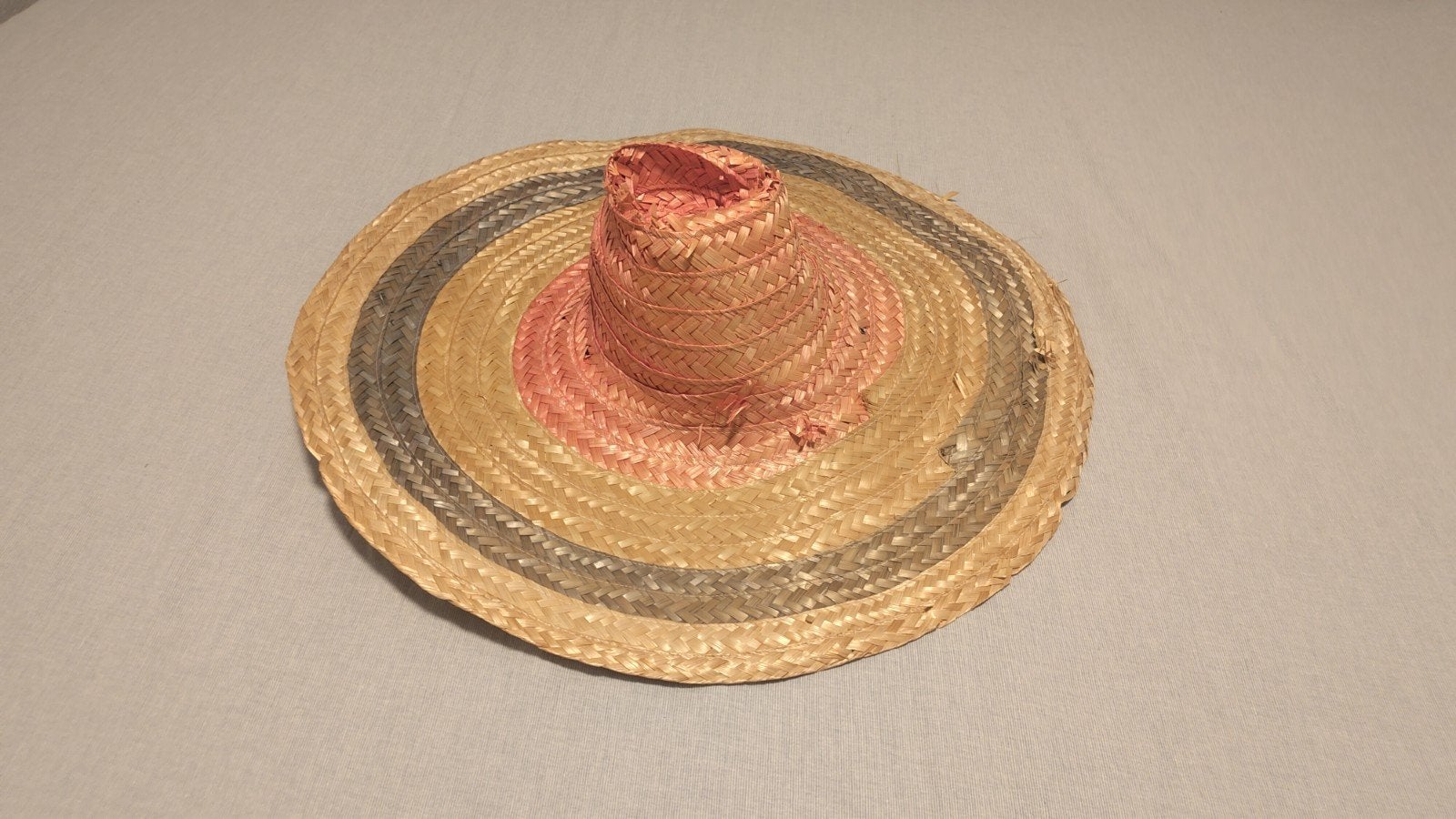 Sombrero circa 60 cm gratis af te halen, Ophalen, Gedragen, Maat 46/48 (XL) of groter, Carnaval