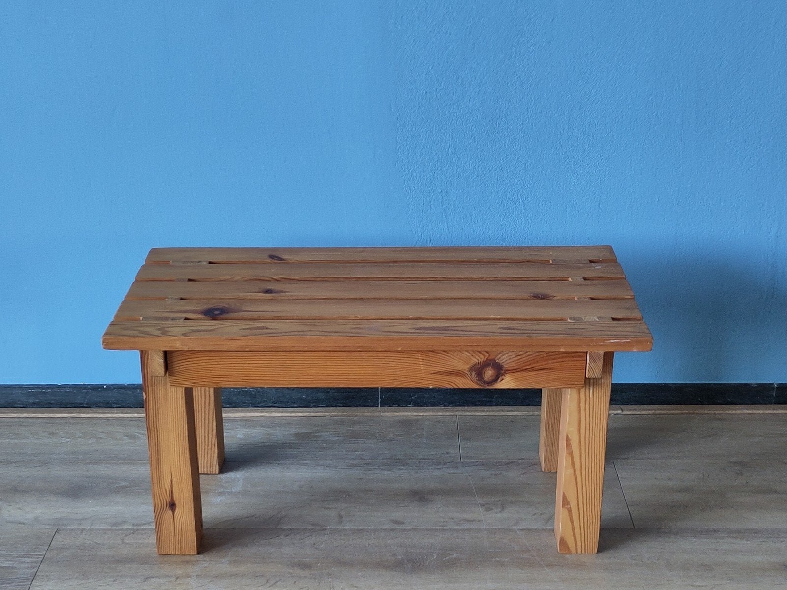 Vintage lattenbankje grenen hout tafeltje pine houten bankje, Gebruikt, ., Minder dan 75 cm, Ophalen of Verzenden