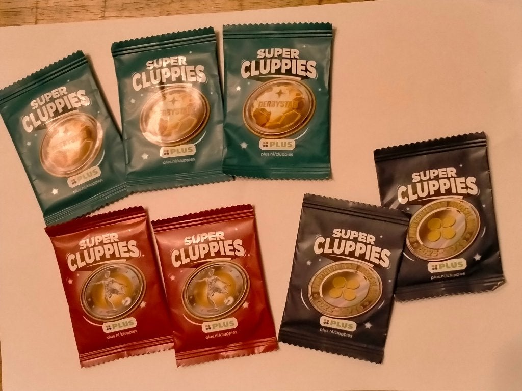Supercluppies super cluppies Plus voetbal munt logo club, Verzenden, Zo goed als nieuw, Overige binnenlandse clubs, Overige typen