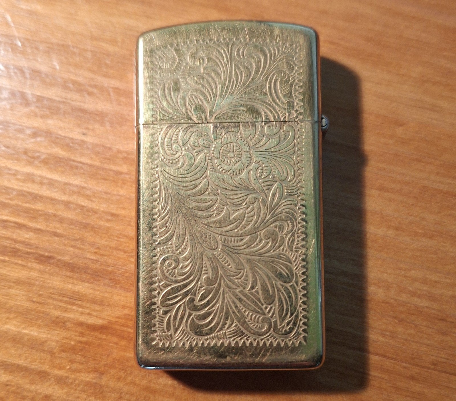 Zippo aansteker in goede staat, vonkend, Verzenden, Info@zippo.com, 33 Barbour Street, Bradford, PA 16701, USA, Zo goed als nieuw