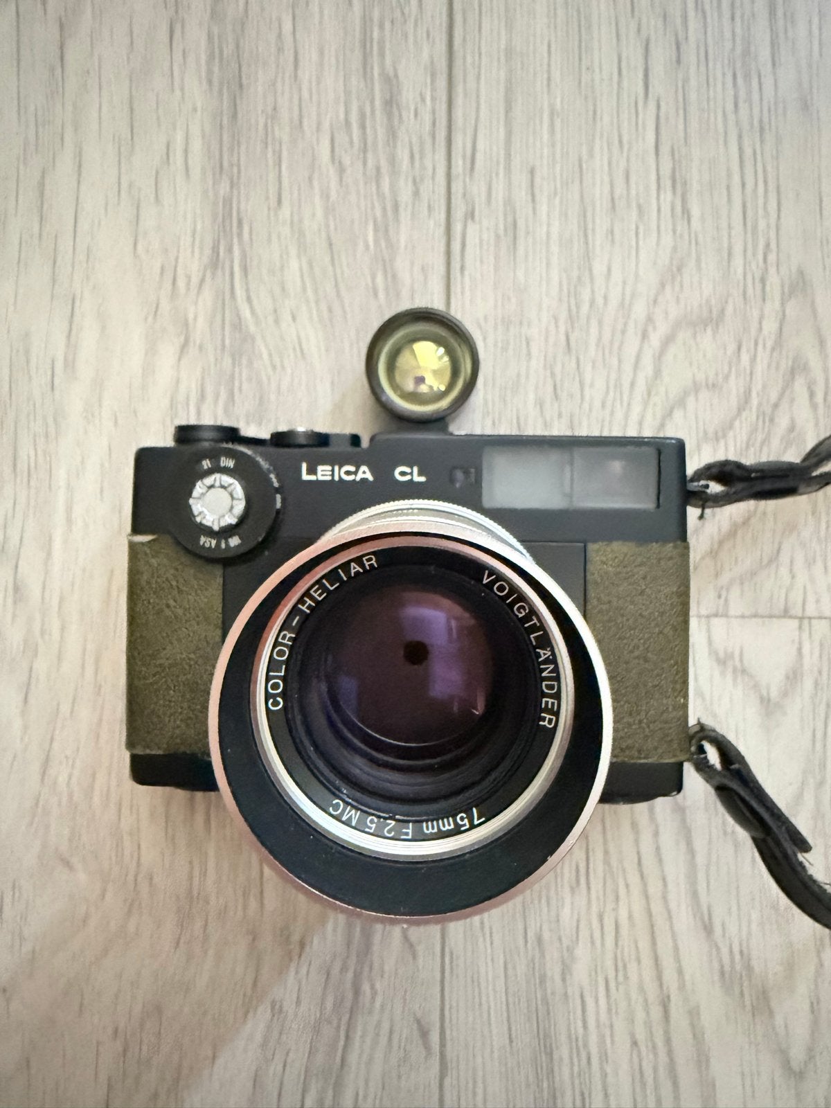 Leica CL met Voigtlander Color-Heliar 75mm f/2.5 MC lens, Verzenden, Gebruikt, Compact, Leica