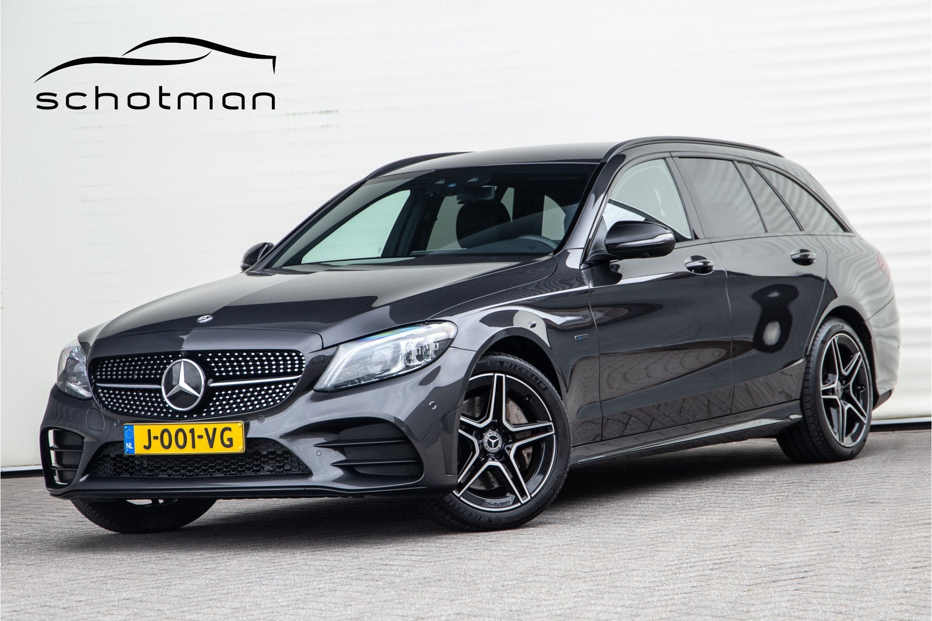 Mercedes-Benz C-Klasse Estate 300 e AMG Nightpakket, Digital, Achterwielaandrijving, Euro 6, 320 pk, 57 km