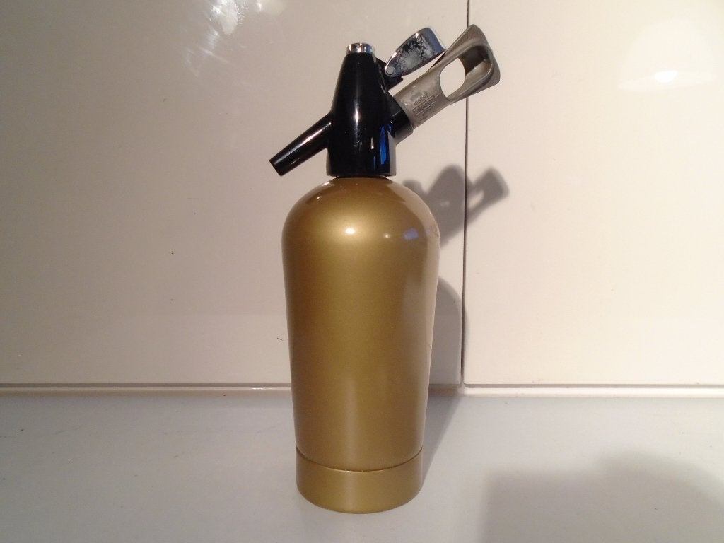 Bruine spuitwater fles van BOC england voor de Show, Ophalen of Verzenden, Huis en Inrichting