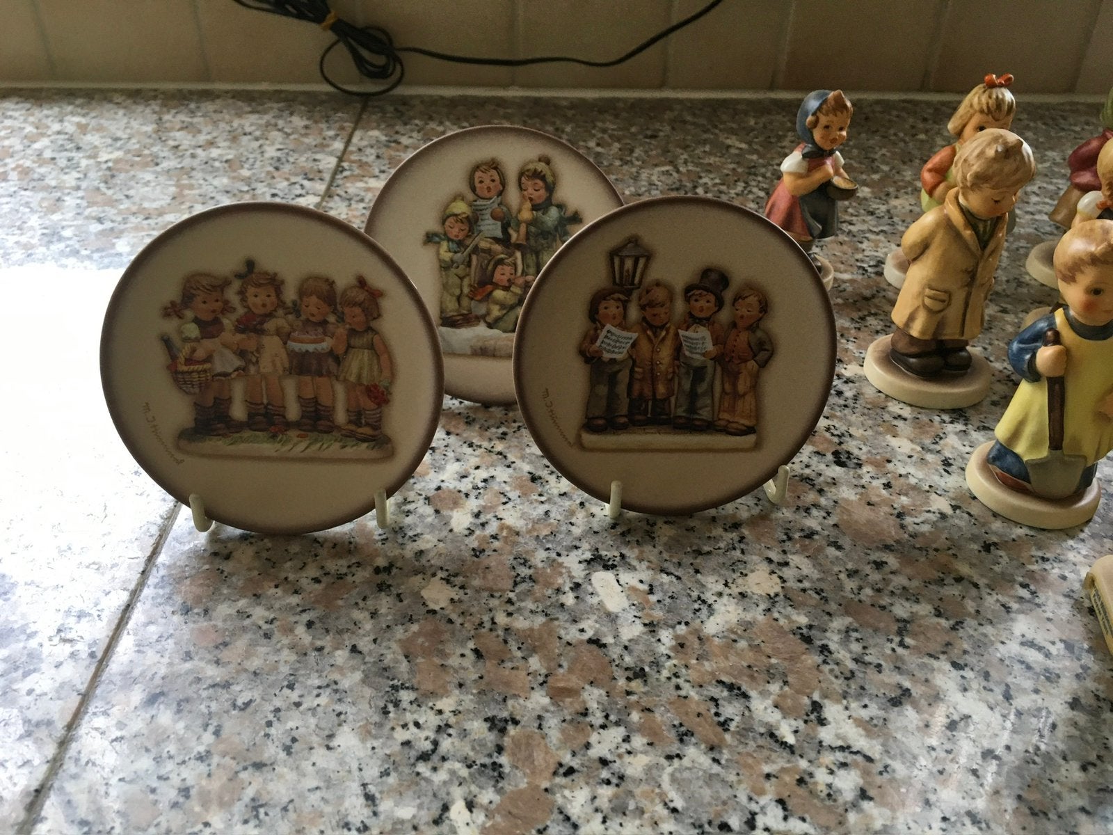 Te koop 3 bordjes van de hummel, Ophalen of Verzenden, Zo goed als nieuw, Hummel