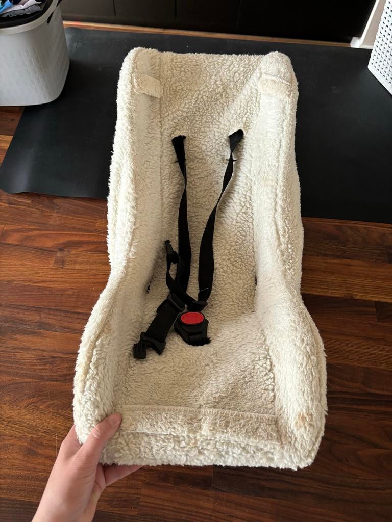 Babyschaal met schapenvacht, Ophalen, 0 t/m 10 kg, Overige merken, Gebruikt