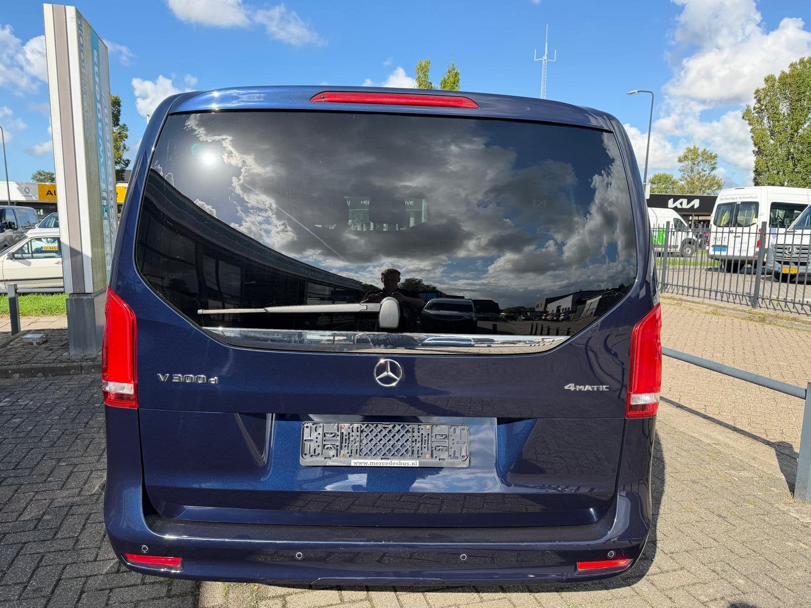 Mercedes-Benz V-Klasse 300d 4-MATIC L3 XXL DC | Avantgarde |, Auto's, Automaat, Dealer onderhouden, Gebruikt, Euro 6