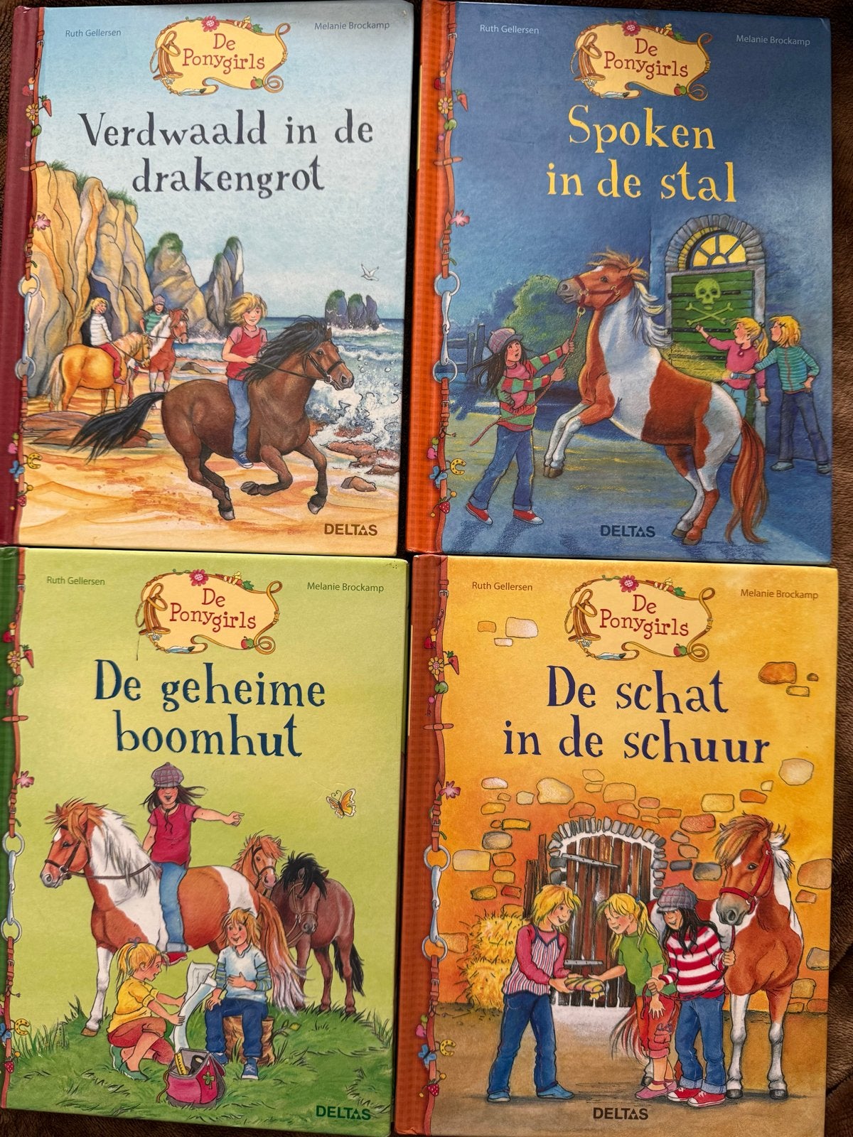 De Ponygirls boekenreeks - 4 delen, Ophalen of Verzenden, Zo goed als nieuw, Fictie algemeen