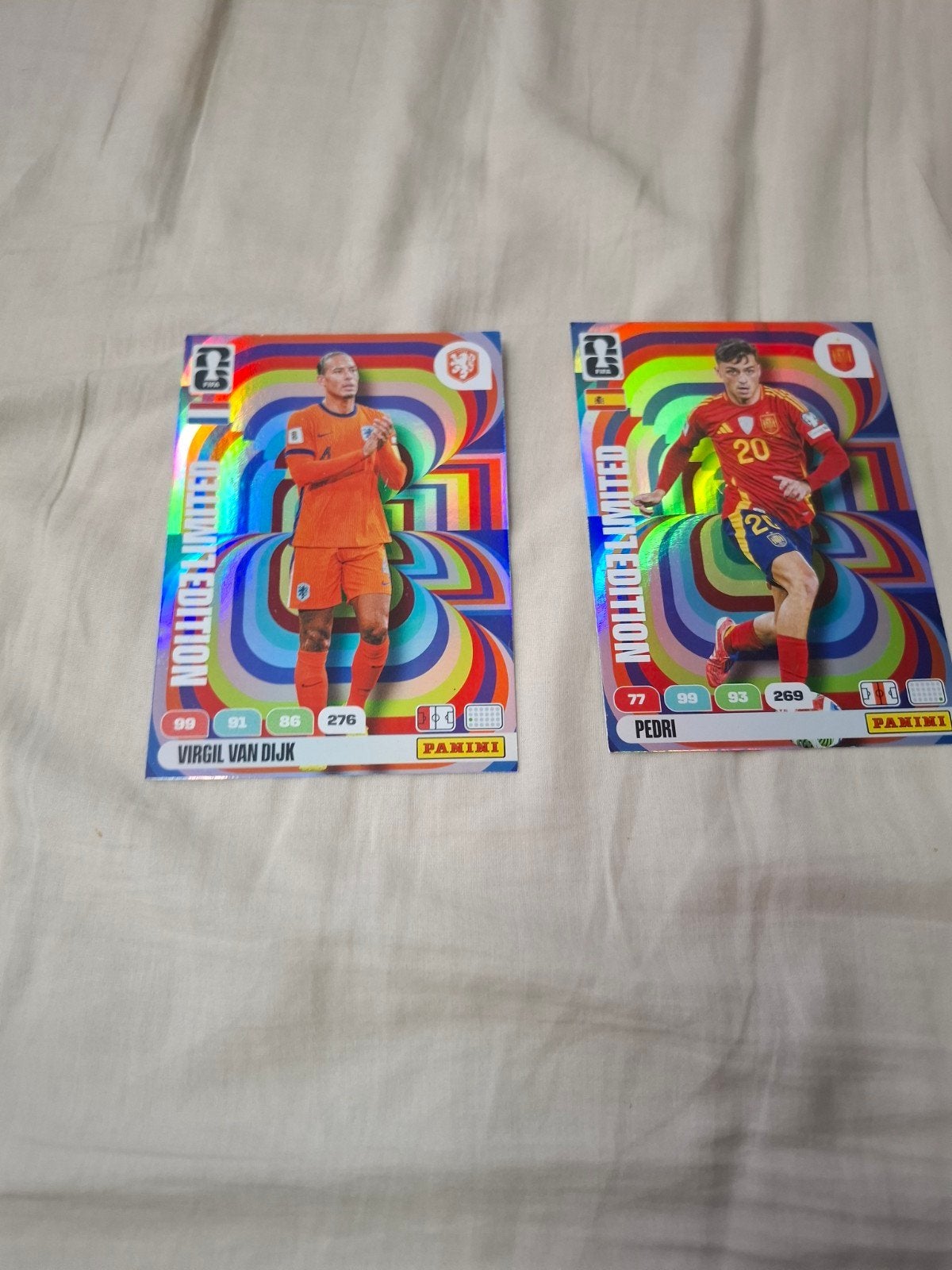 Panini Limited Edition Virgil van Dijk & Pedri voetbalkaart, Ophalen, Zo goed als nieuw, Buitenlandse clubs, Spelerskaart
