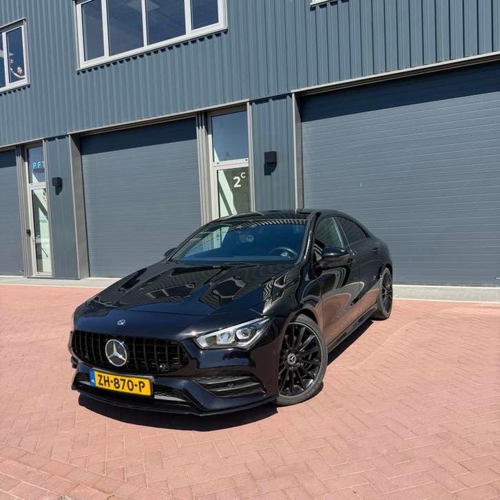 Mercedes-Benz CLA 200 | AMG LINE | Panoramadak | Carplay, CLA, 15 km/l, 4 cilinders, Bedrijf