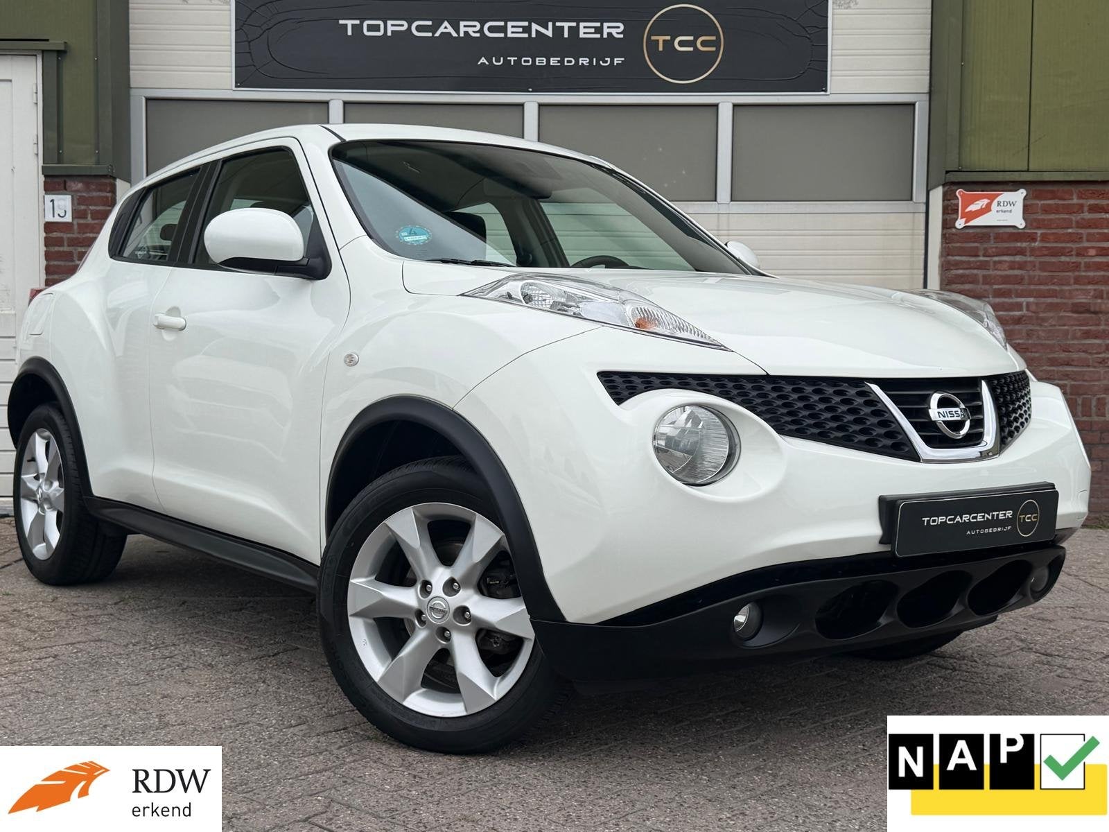 Nissan Juke 1.6 Acenta/AUTOM/CAMERA/BLUETH/CRUISE/APK/NAP, Euro 5, 4 cilinders, Wit, Origineel Nederlands