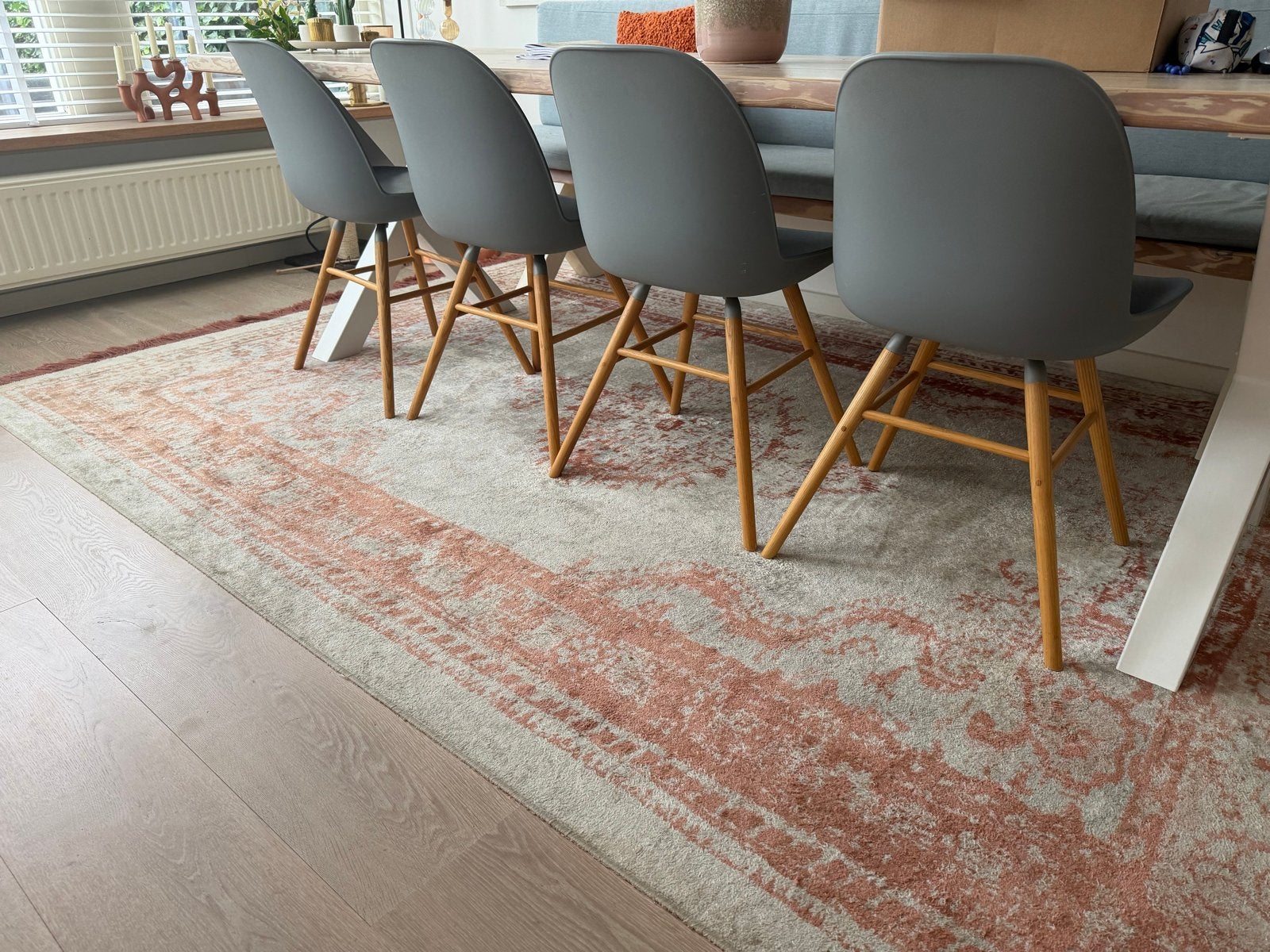 3x Zuiver Albert Kuip Eettafelstoelen - Grijs met Hout, Ophalen, Gebruikt, Drie, Grijs