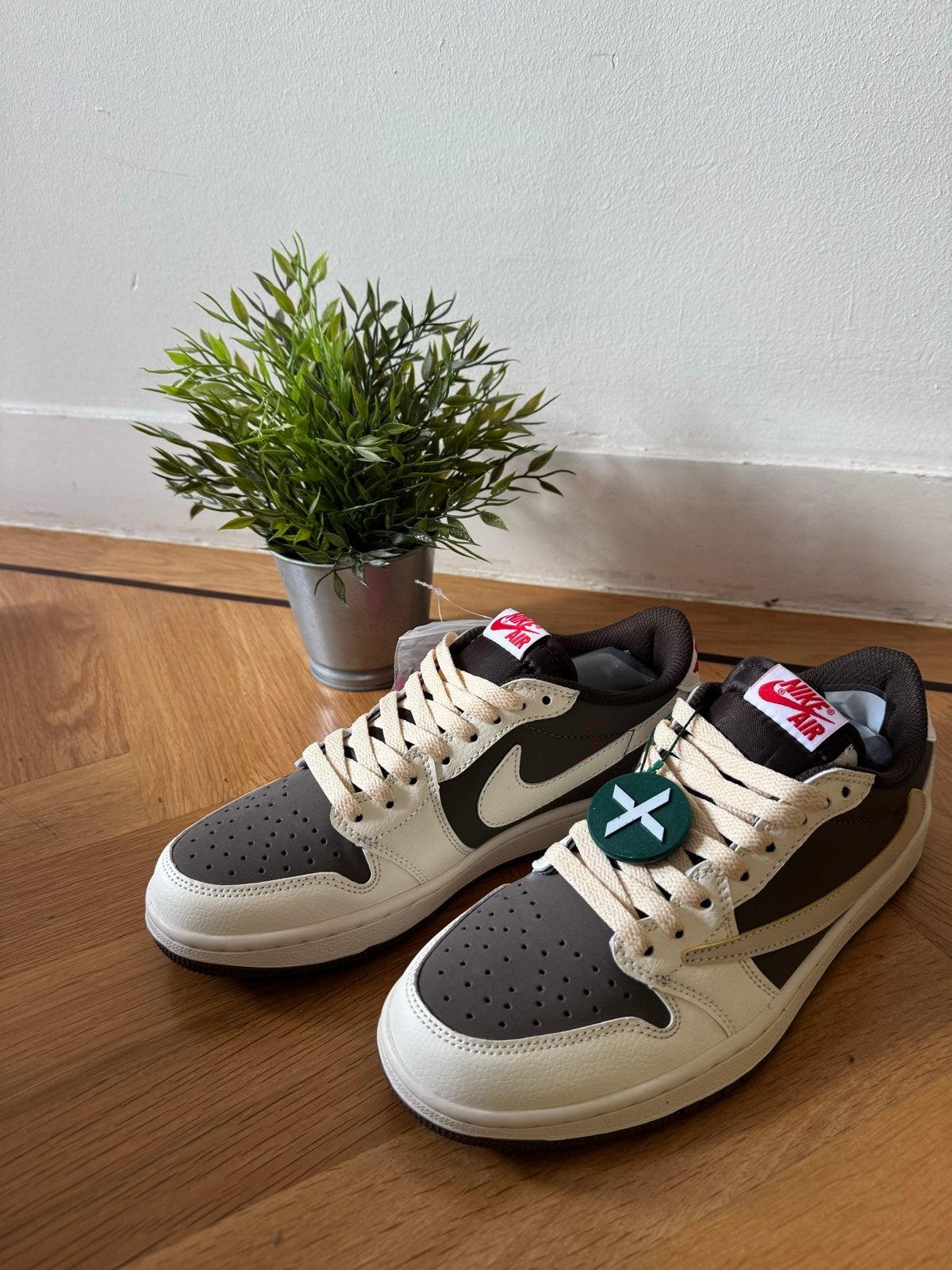 Travis Scott x Air Jordan 1 Low OG 'Reverse Mocha', Verzenden, Nieuw, Bruin, Sneakers of Gympen