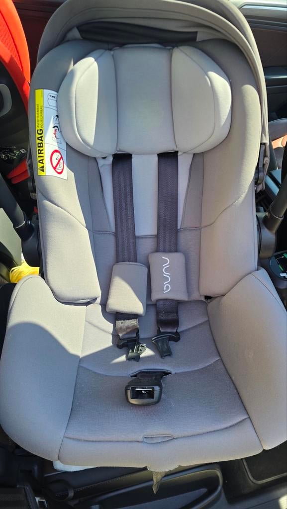Nuna kinderstoel met adapter, Overige merken, Ophalen of Verzenden, Zo goed als nieuw, Isofix