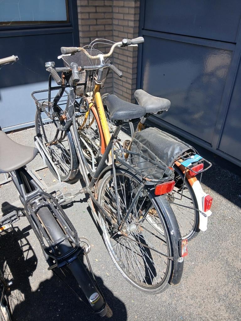 Omafiets te koop - Achterband lek, sleutels kwijt, Ophalen