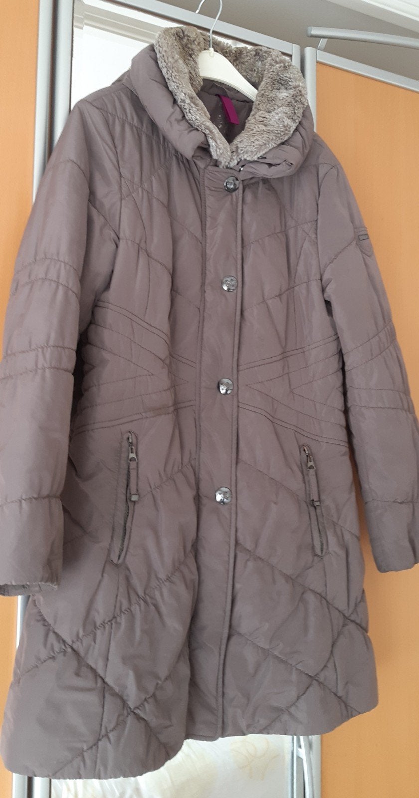 Taifun winterjas maat 40 met afneembare bontkraag, Maat 38/40 (M), Bruin, Ophalen of Verzenden, Taifun