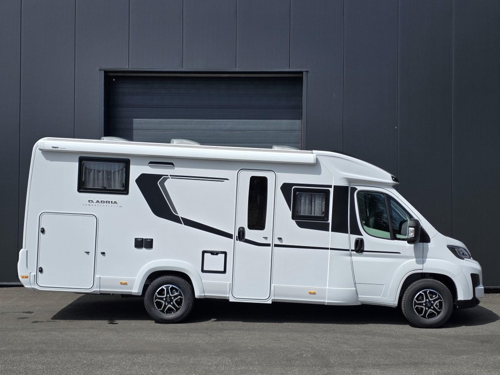 Adria Compact Select DL, Automaat, Luifel, Ringverwarming, Fiat
