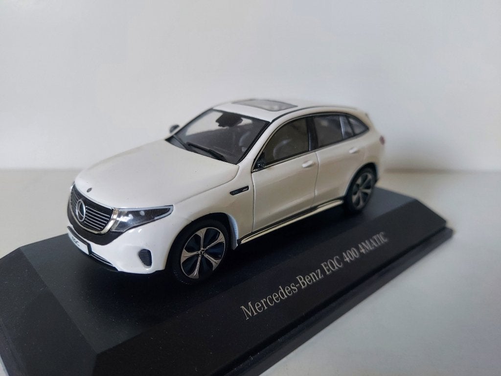 Spark Mercedes-Benz EQC 400 4Matic wit MB dealeruitgave, Ophalen of Verzenden, Zo goed als nieuw, Auto, Overige merken