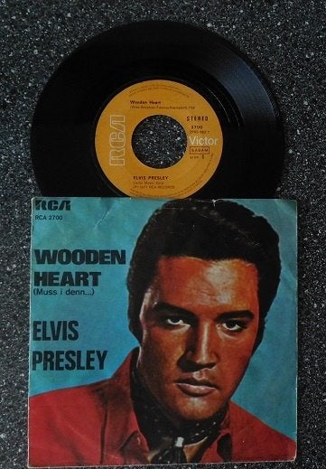 Elvis Presley - wooden heart (NL 1977) (vanaf € 4,50), Ophalen of Verzenden, Zo goed als nieuw, 7 inch, Pop