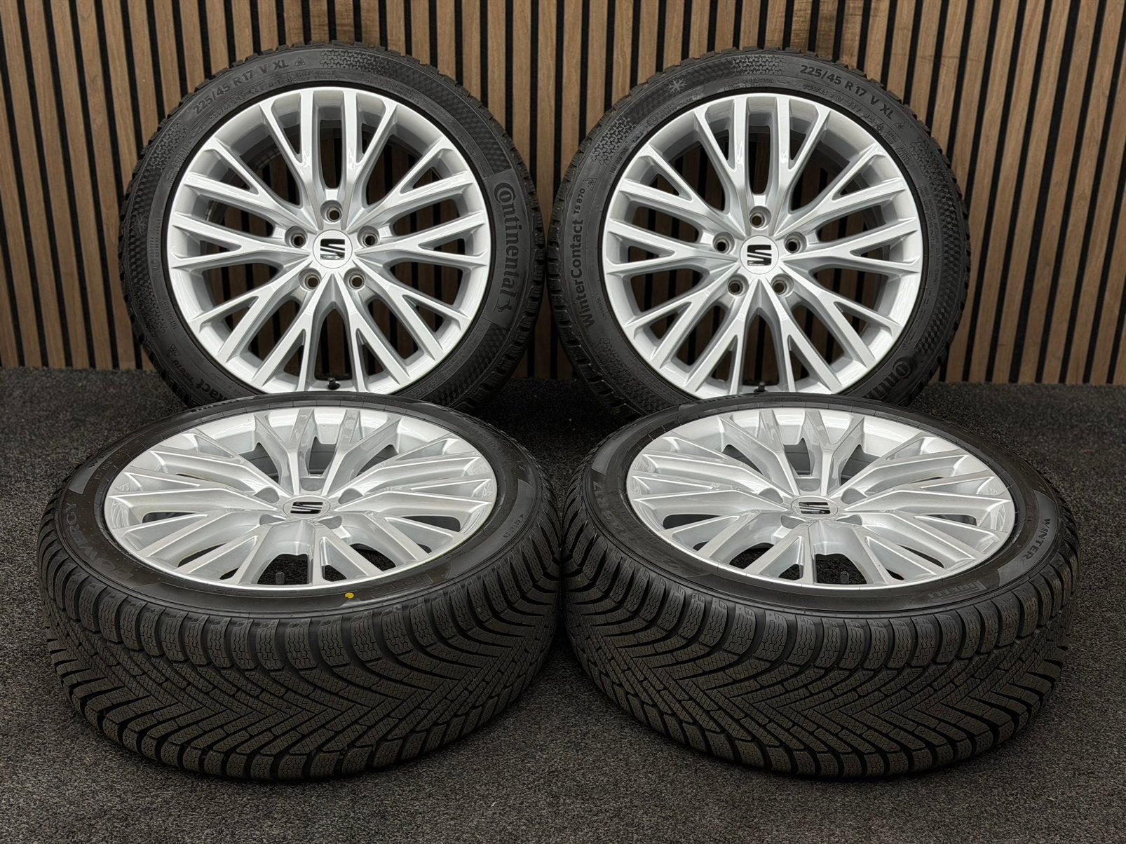 Originele 17 inch Seat Leon 5F Dynamic 5x112 ET46 225/45/17, Ophalen, ., Banden en Velgen, 17 inch