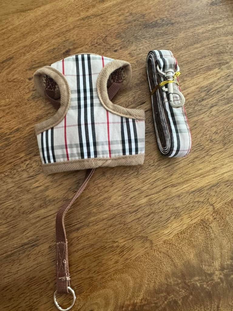 Burberry honden tuigje, Ophalen of Verzenden, Zo goed als nieuw