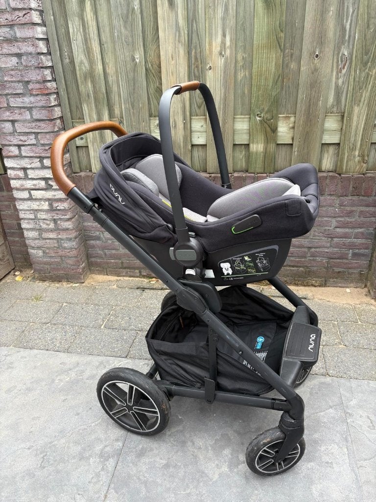 Nuna Combiwagen complete set, Zo goed als nieuw, Combiwagen, Met autostoeltje, Ophalen