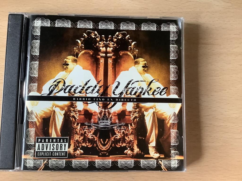 Daddy Yankee-Barrio fino en directo. CD en DVD., Ophalen of Verzenden, Zo goed als nieuw