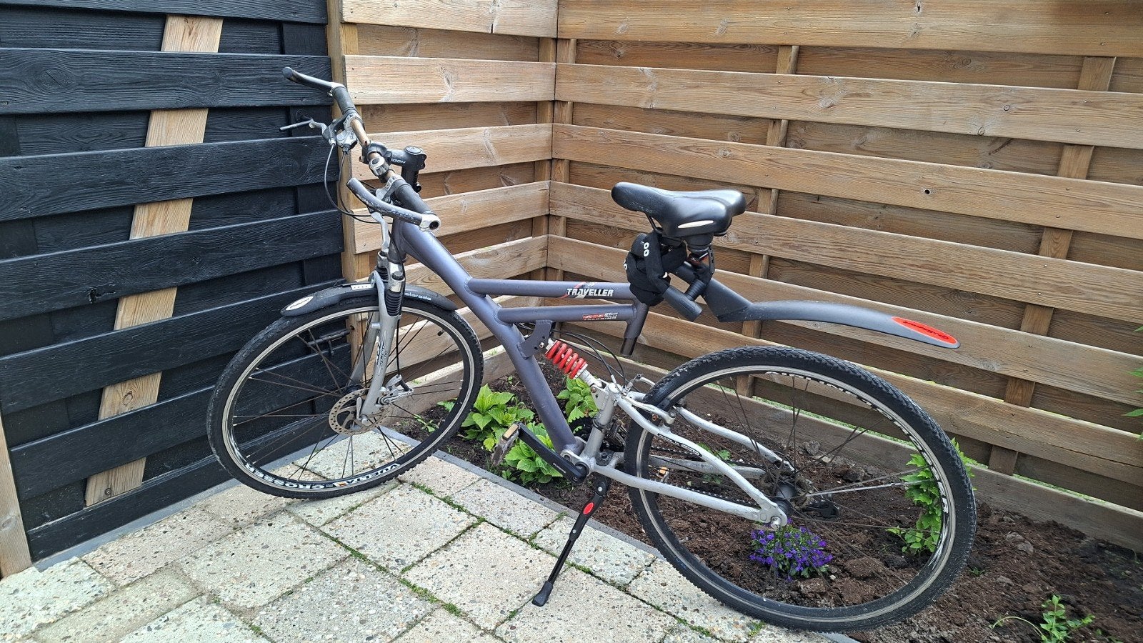 Degelijke Traveller fiets met vering, 28 inch, Gebruikt, Vering, Meer dan 20 versnellingen