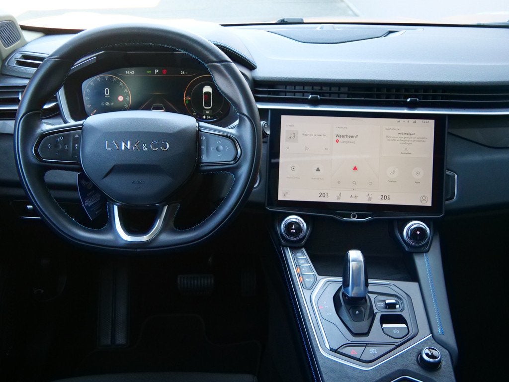 Lynk & Co 01 1.5 Plugin Hybrid 261pk Automaat Apple Carplay, Auto's, Lynk & Co, Stof, Blauw, 120 €/maand, Plug-in hybride