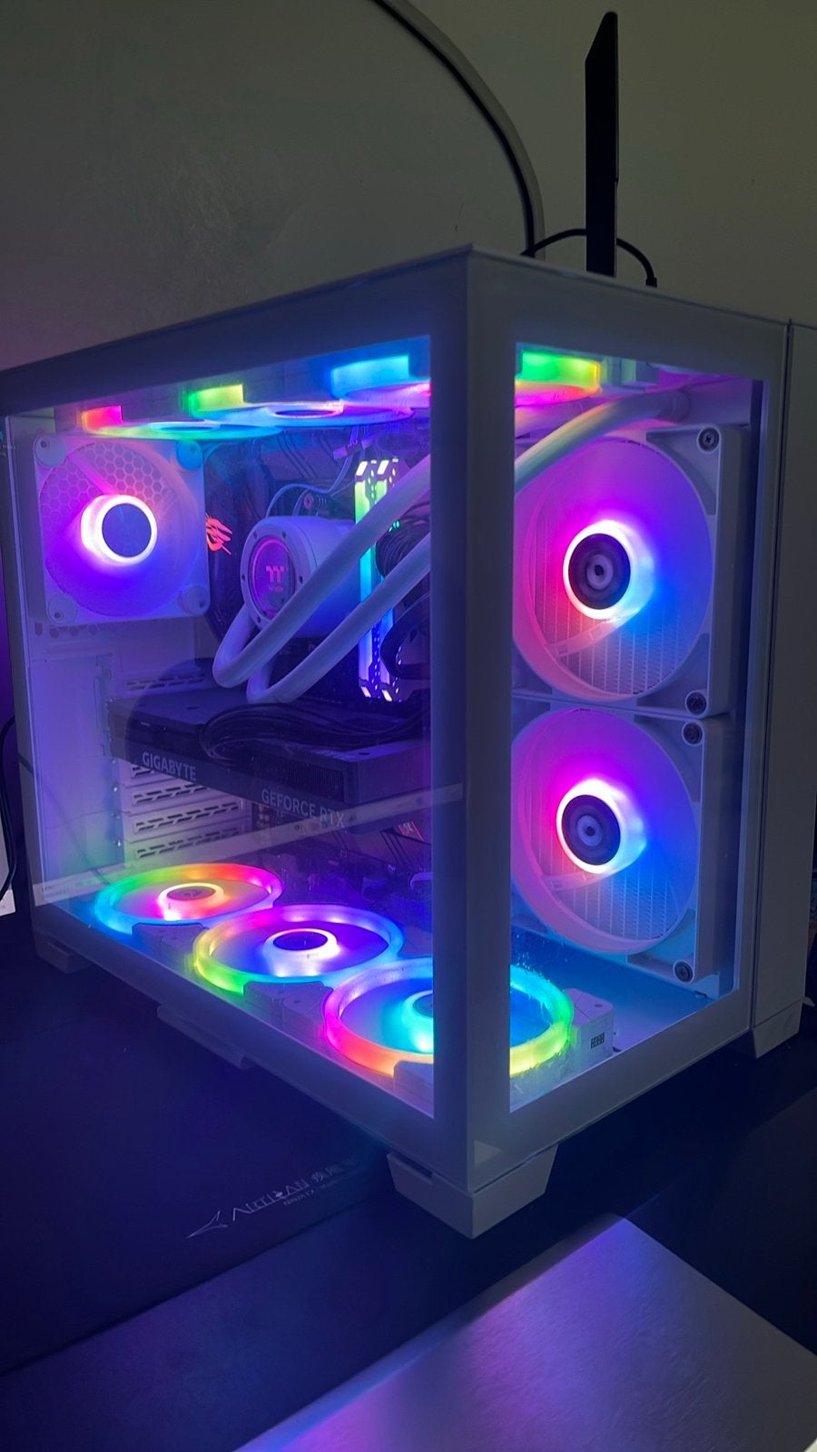 Gaming PC met RGB verlichting, Computers en Software, Ophalen, Zo goed als nieuw, Gaming, SSD
