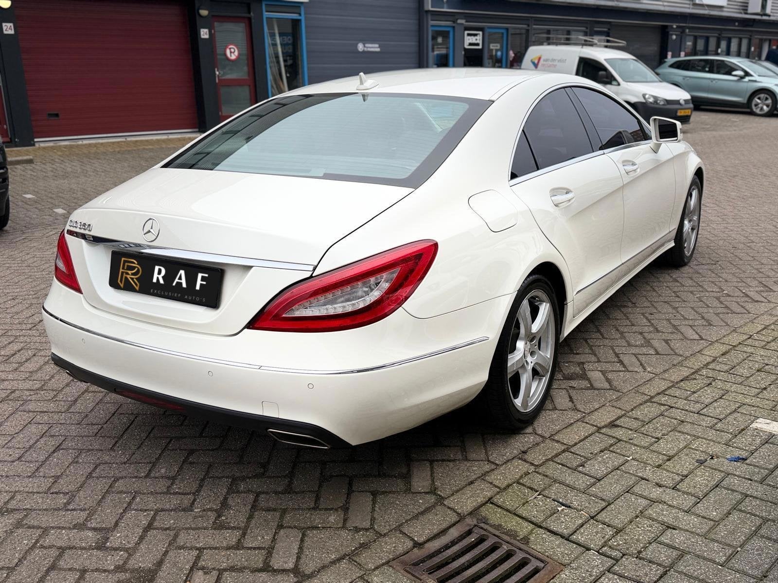 Mercedes-Benz CLS-klasse 350 BlueTEC 4MATIC, Auto's, Automaat, Gebruikt, 252 pk, Bedrijf