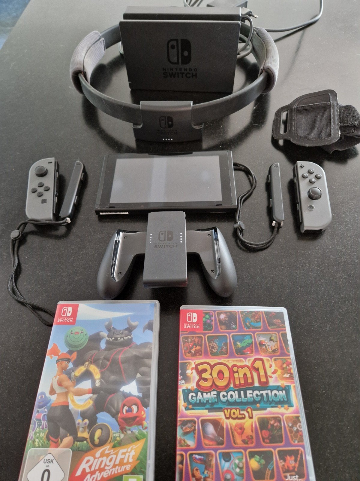 Nintendo Switch compleet met toebehoren + RingFit + spel, Spelcomputers en Games, Met games, Met 2 controllers, Ophalen of Verzenden