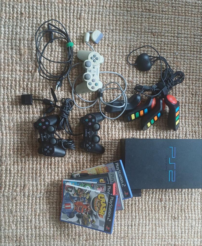 PlayStation 2 Slim Bundel met Spellen en Accessoires, Spelcomputers en Games, Games | Sony PlayStation 2, 3 spelers of meer, Ophalen of Verzenden