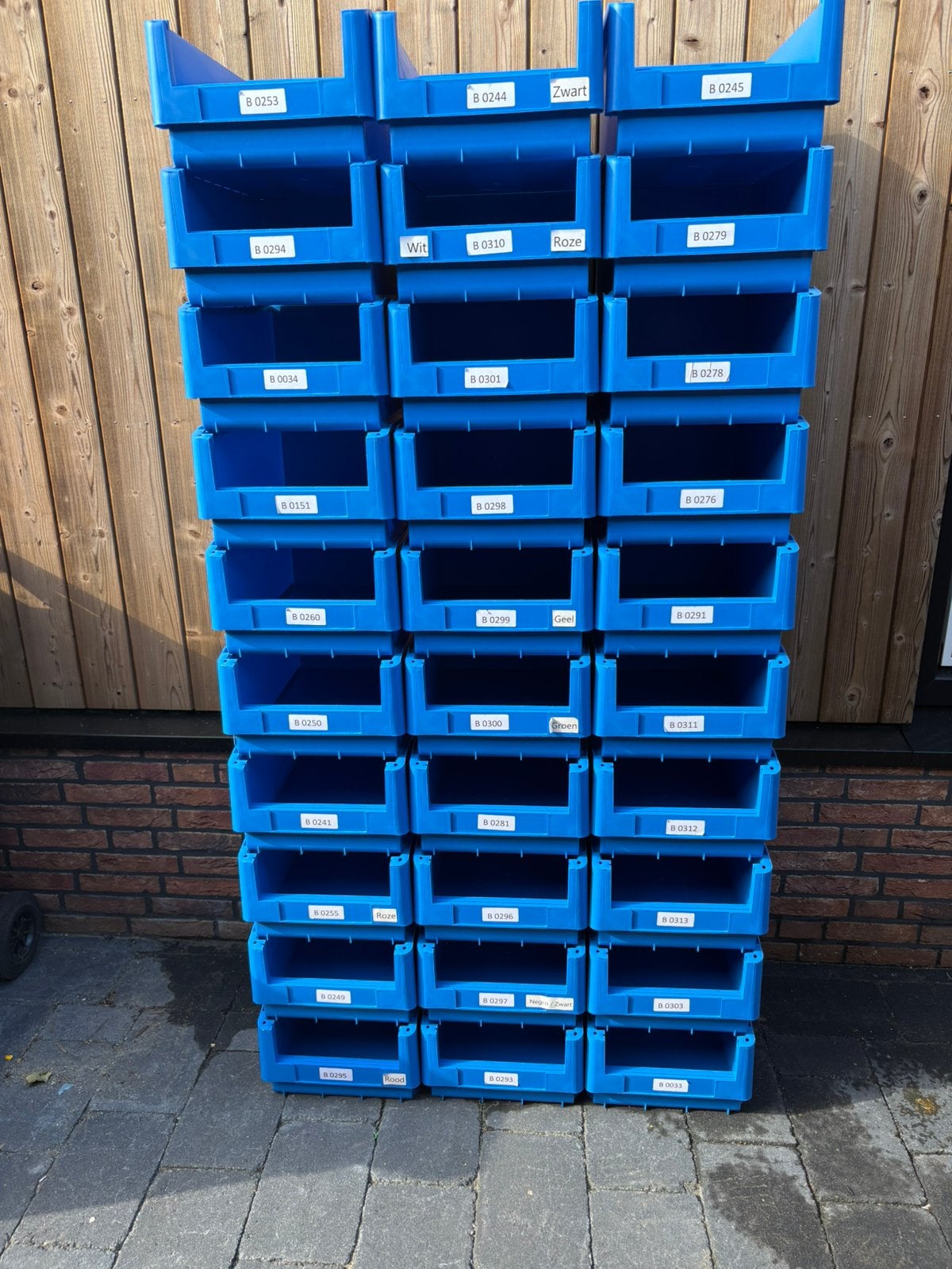 30  Z.g.a.n.w Grote Kunststof Magazijn  / Grijpbakken Blauw, Doe-het-zelf en Verbouw, Kratten en Dozen, Ophalen, Minder dan 50 cm
