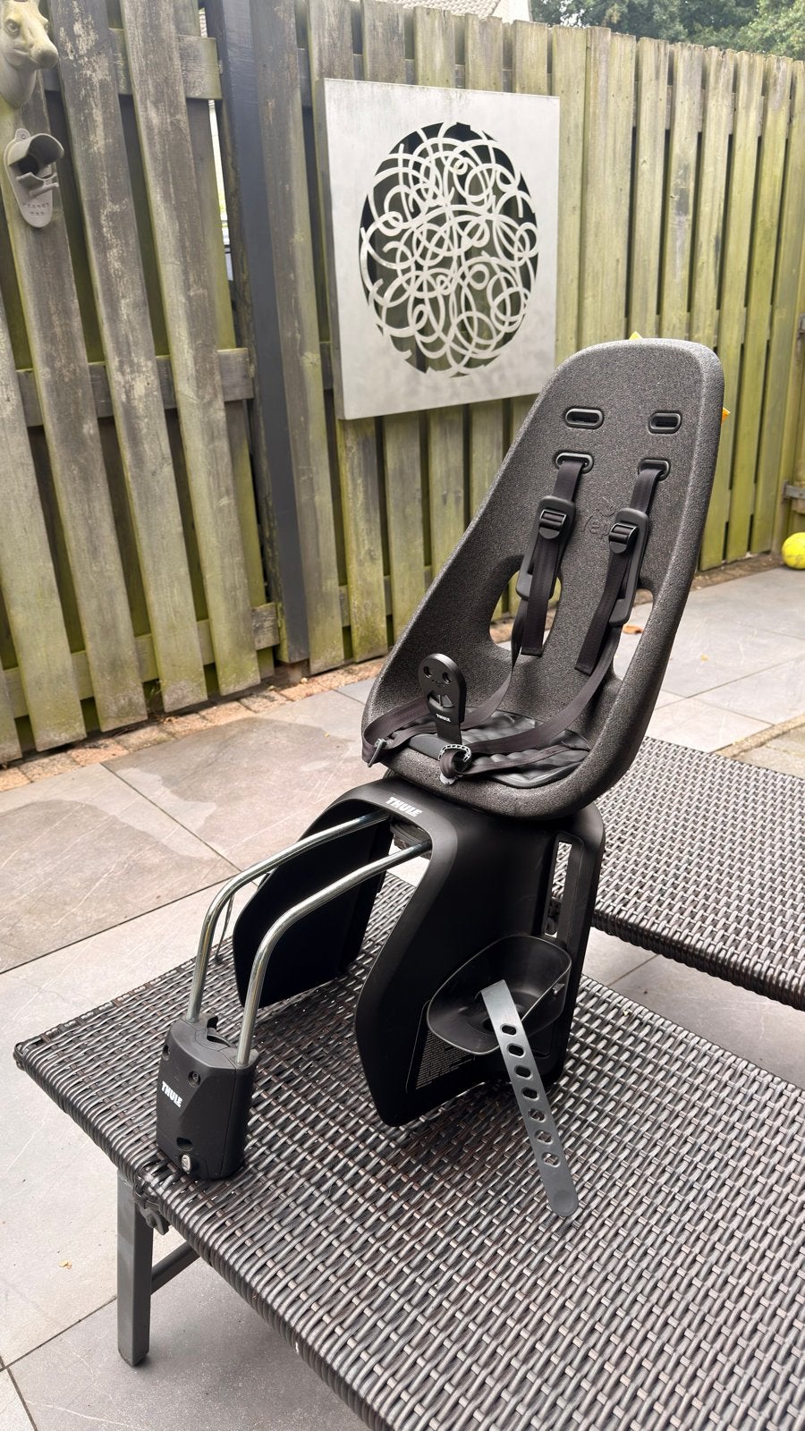 Thule Yepp Maxi achterzitje met framebevestiging + sleutels, Ophalen, Achterzitje, 9 t/m 36 kg, Gebruikt