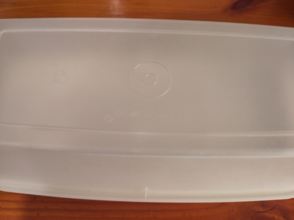 Cake blik tupperware, Ophalen, Gebruikt, Crème, Overige typen