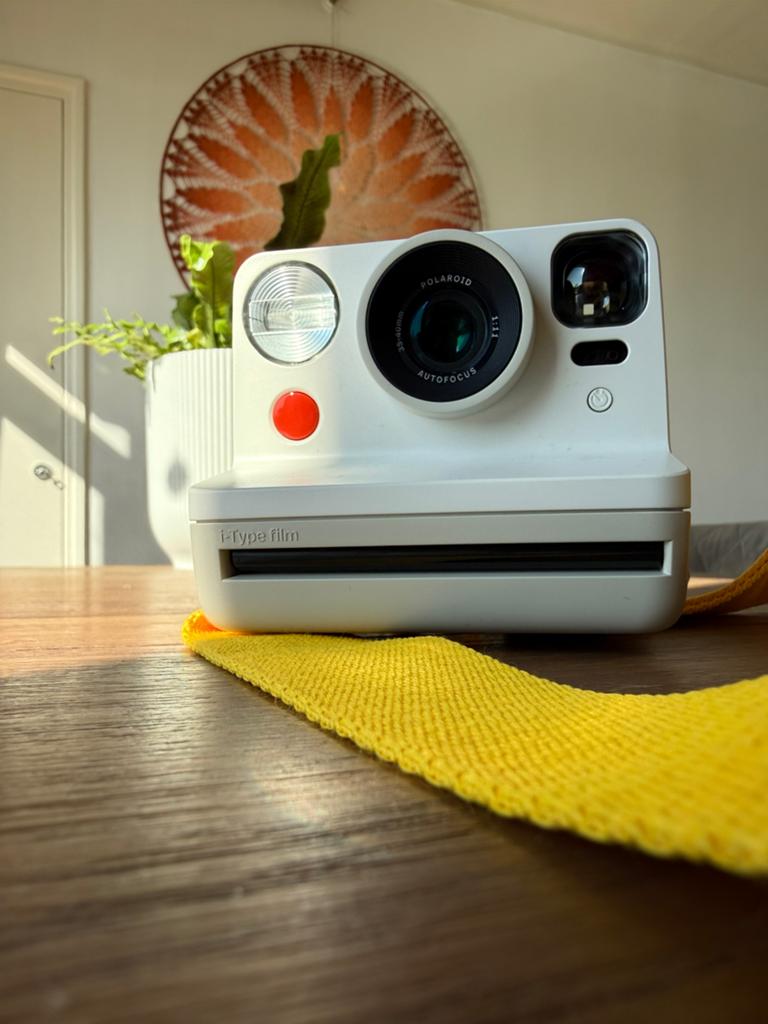 Polaroid Now instant camera met draagtas geel, Ophalen of Verzenden, Zo goed als nieuw, Polaroid