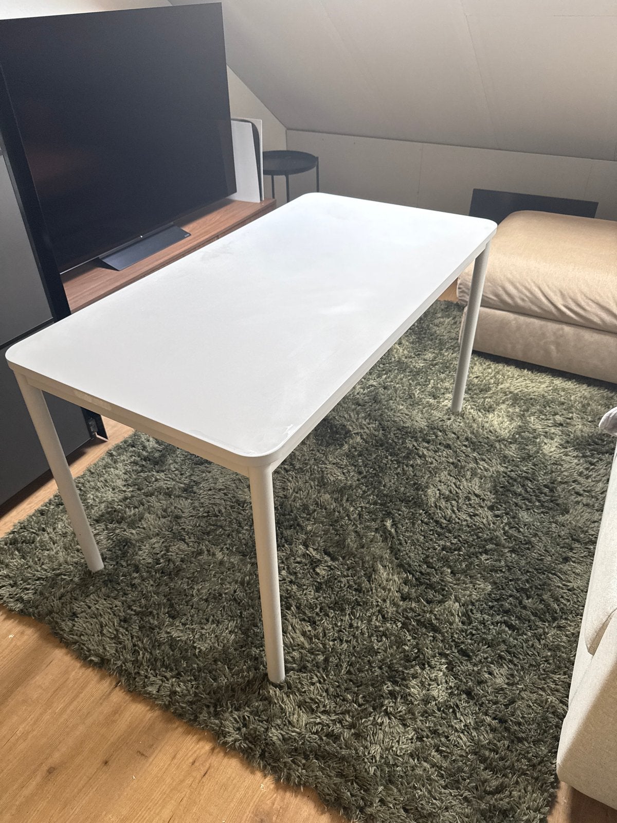 IKEA TOMMARYD tafel - Zo goed als nieuw, geen krassen, Huis en Inrichting, Ophalen, Overige materialen, 100 tot 150 cm, 50 tot 100 cm