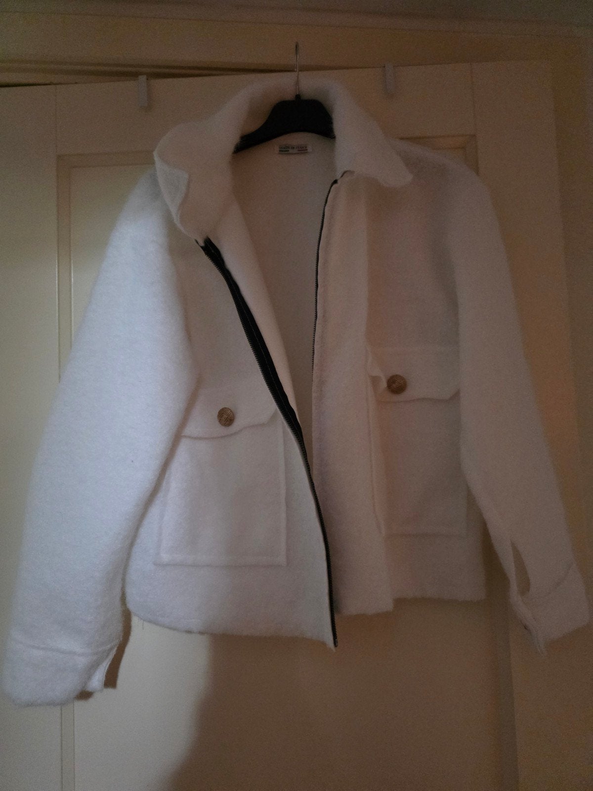 Witte jas met rits en zakken, Wit, Maat 42/44 (L), Ophalen of Verzenden, Onbekend