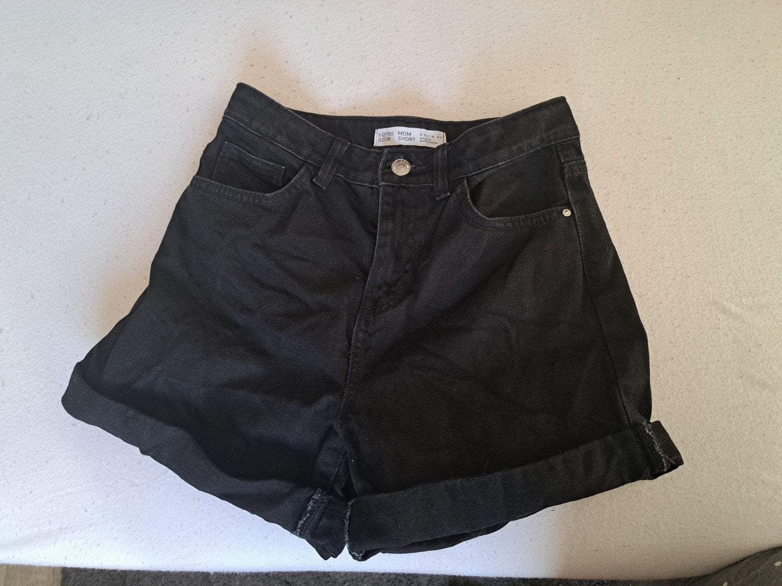 Zwarte denim mom shorts - Primark Denim Co., Kleding | Dames, Kort, Zwart, Ophalen of Verzenden, Zo goed als nieuw