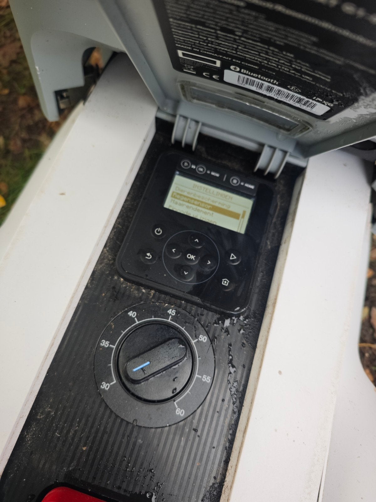 Foto 4 van Ecovacs Robotmaaier