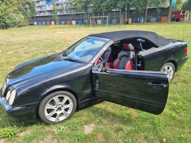 Mercedes-Benz Mercedes 2001 Zwart, Auto's, Automaat, Cabriolet, Zwart, Leder