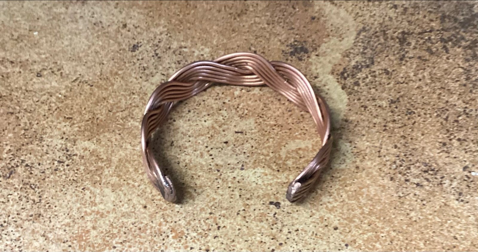 Foto 3 van Uniek handgemaakte geweven armband van 10 draden