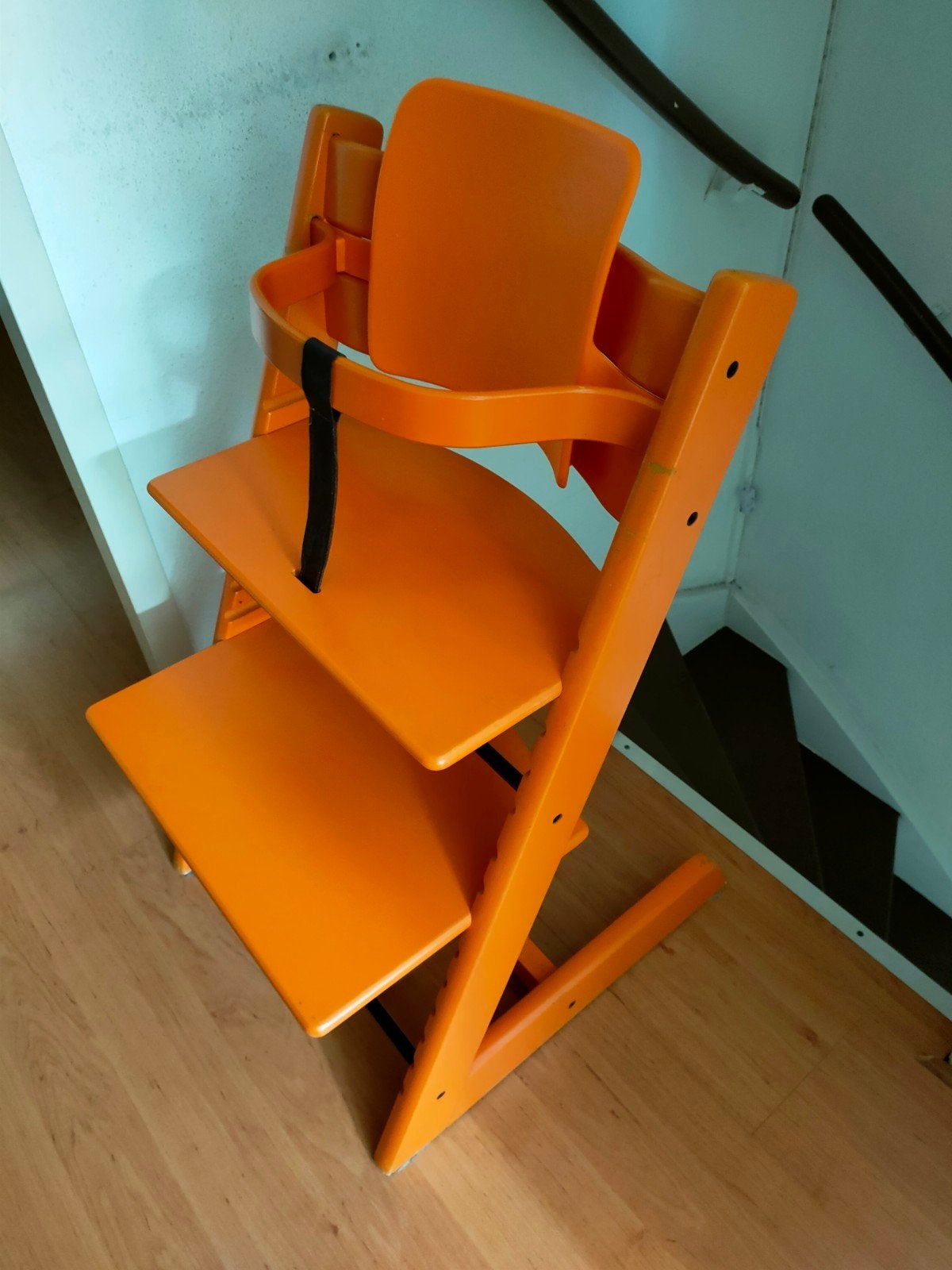 Stokke Tripp Trapp kinderstoel - Oranje, Kinderen en Baby's, Kinderstoelen, Ophalen of Verzenden, Gebruikt, Meegroeistoel, Aanschuifbaar