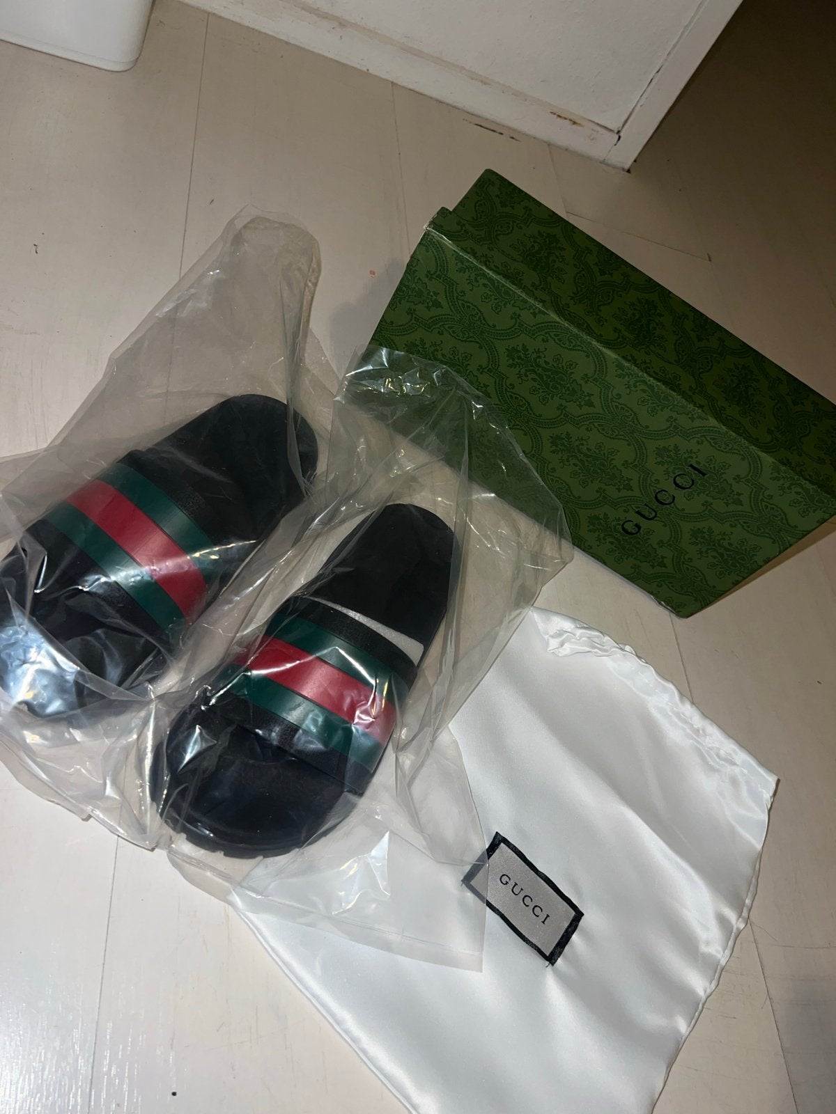 Gucci Slippers - maat 36, Verzenden, Zo goed als nieuw, Zwart, Slippers