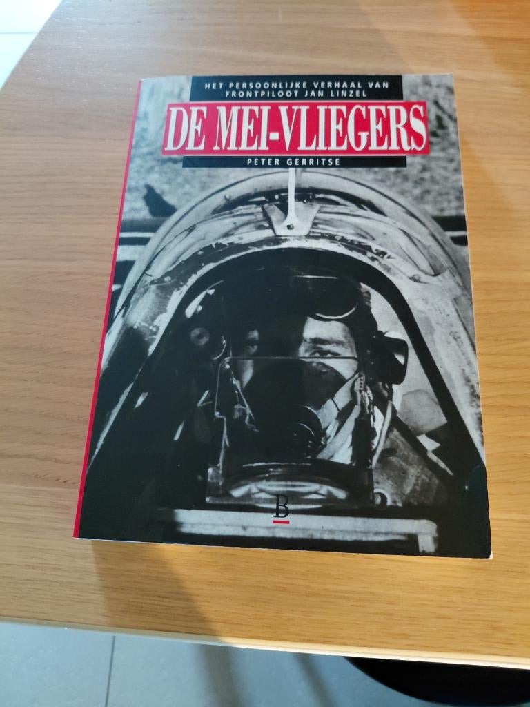 persoonlijke verhaal frontpiloot jan linzel, de mei-vliegers, Boeken, Ophalen of Verzenden, Gelezen