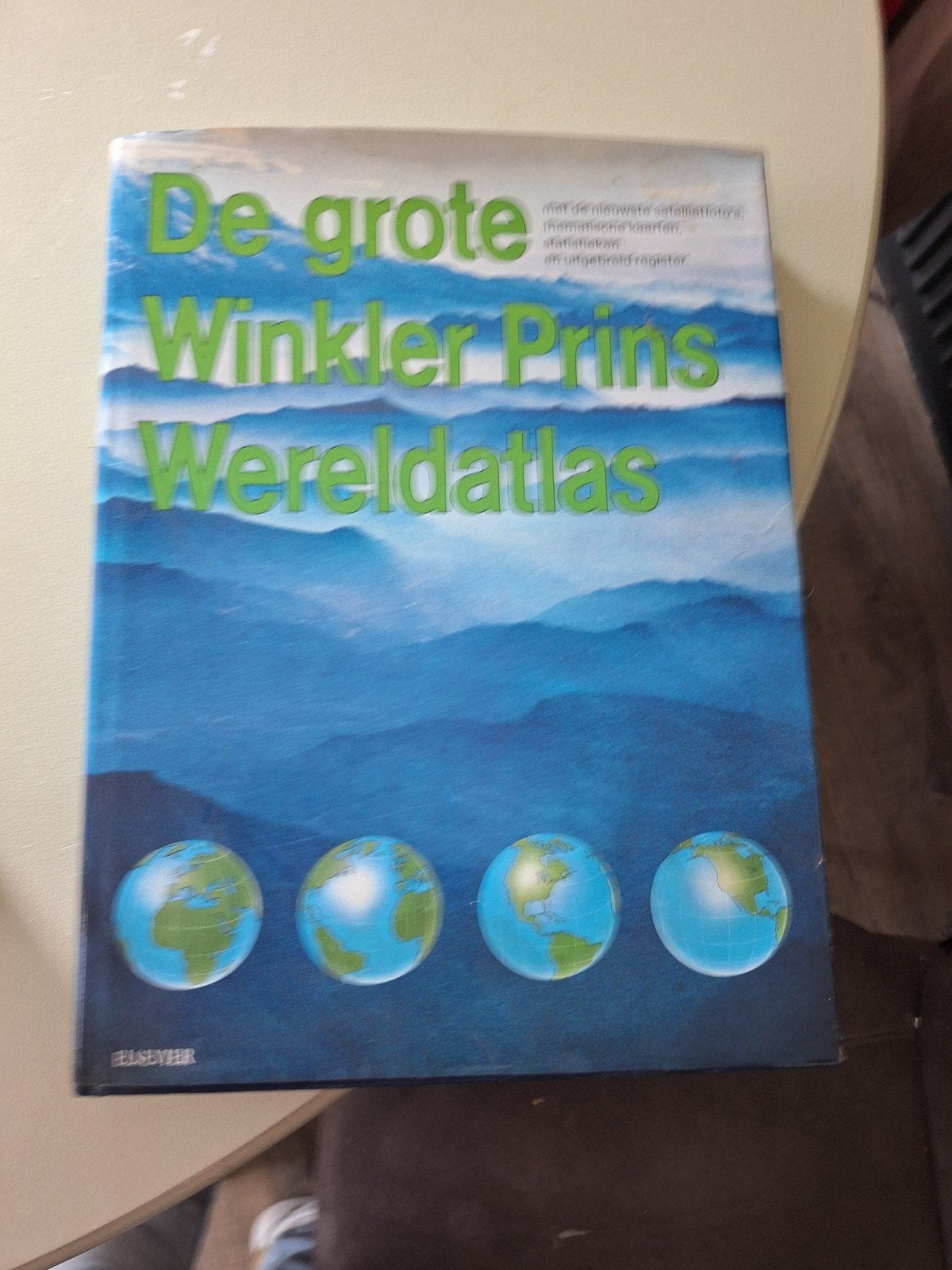 De Grote Winkler Prins Wereldatlas - Uitgebreide Editie, Overige atlassen, Ophalen of Verzenden, 1800 tot 2000, Wereld
