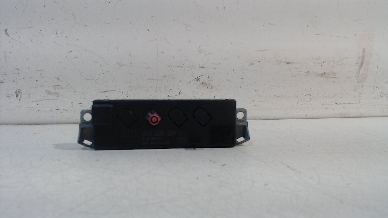 Antenne versterker Audi A4, Auto diversen, Autoradio's, Ophalen of Verzenden